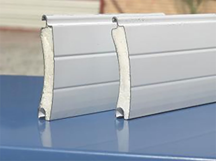 تیغه کرکره برقی گالوانیزه فوم دار (دو و تک جداره) تیغه کرکره برقی گالوانیزه فوم دار (دو و تک جداره)