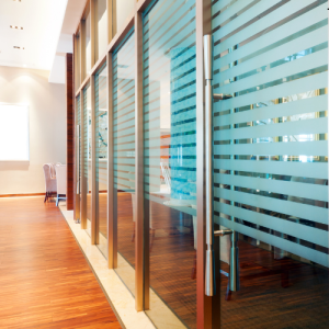 ترکیب پارتیشن شیشه ای با چوبی