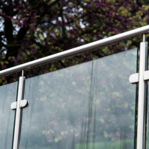 موقع انتخاب شیشه بالکنی حواسم به چی باشه؟