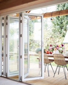 مزایا شیشه بالکن تاشو ویلایی